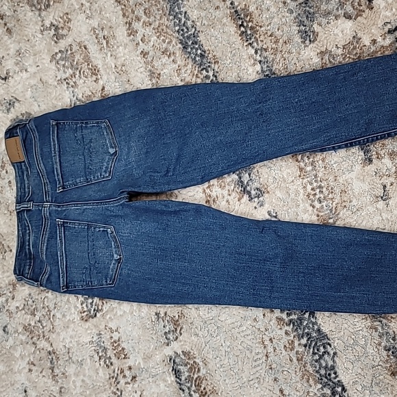 EUC AMERICAN EAGLE WOMEN JEANS size 6 - Picture 5 of 9